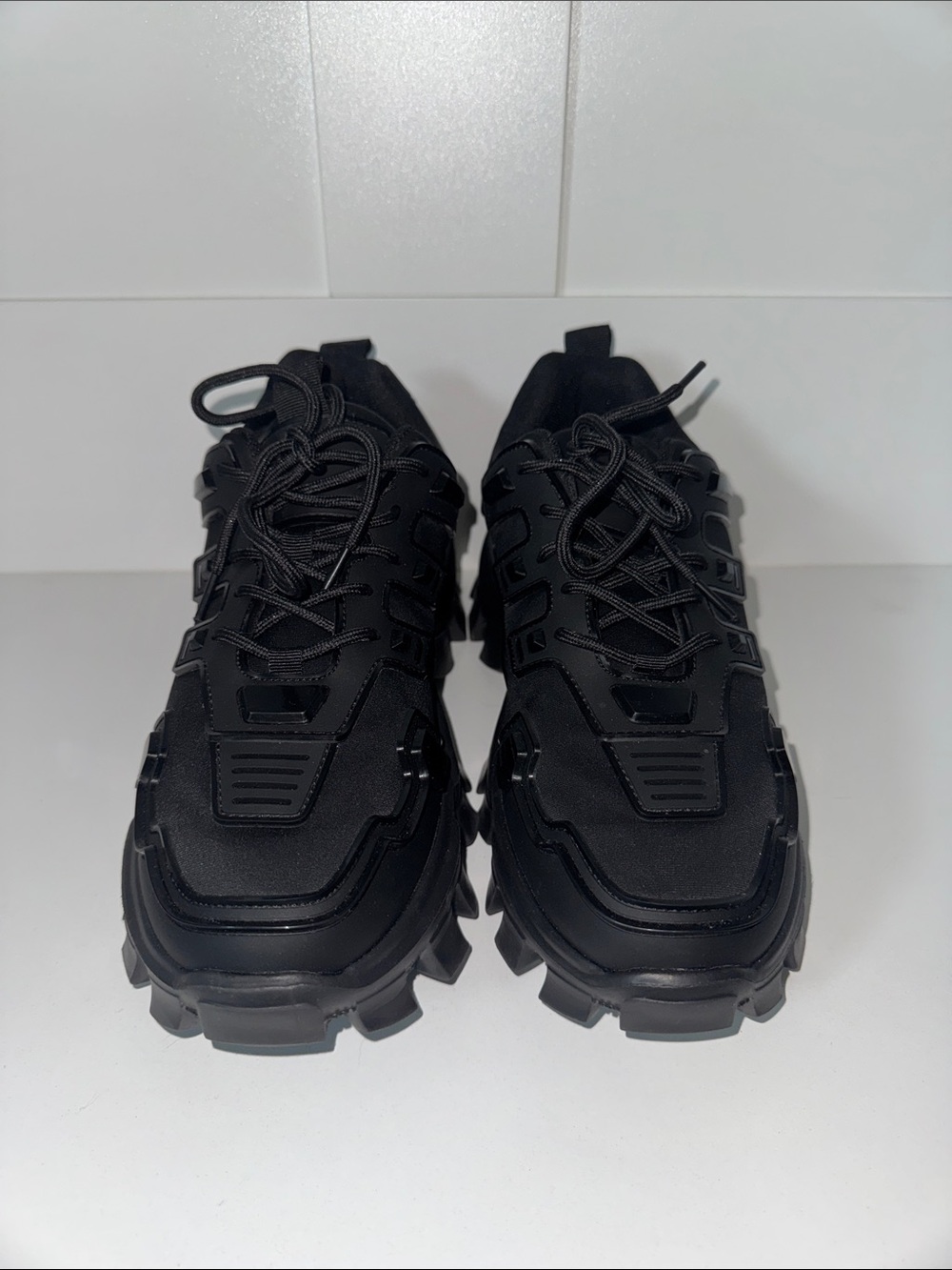 Steve Madden Men's Black Chunky Lug Sole Sneakers